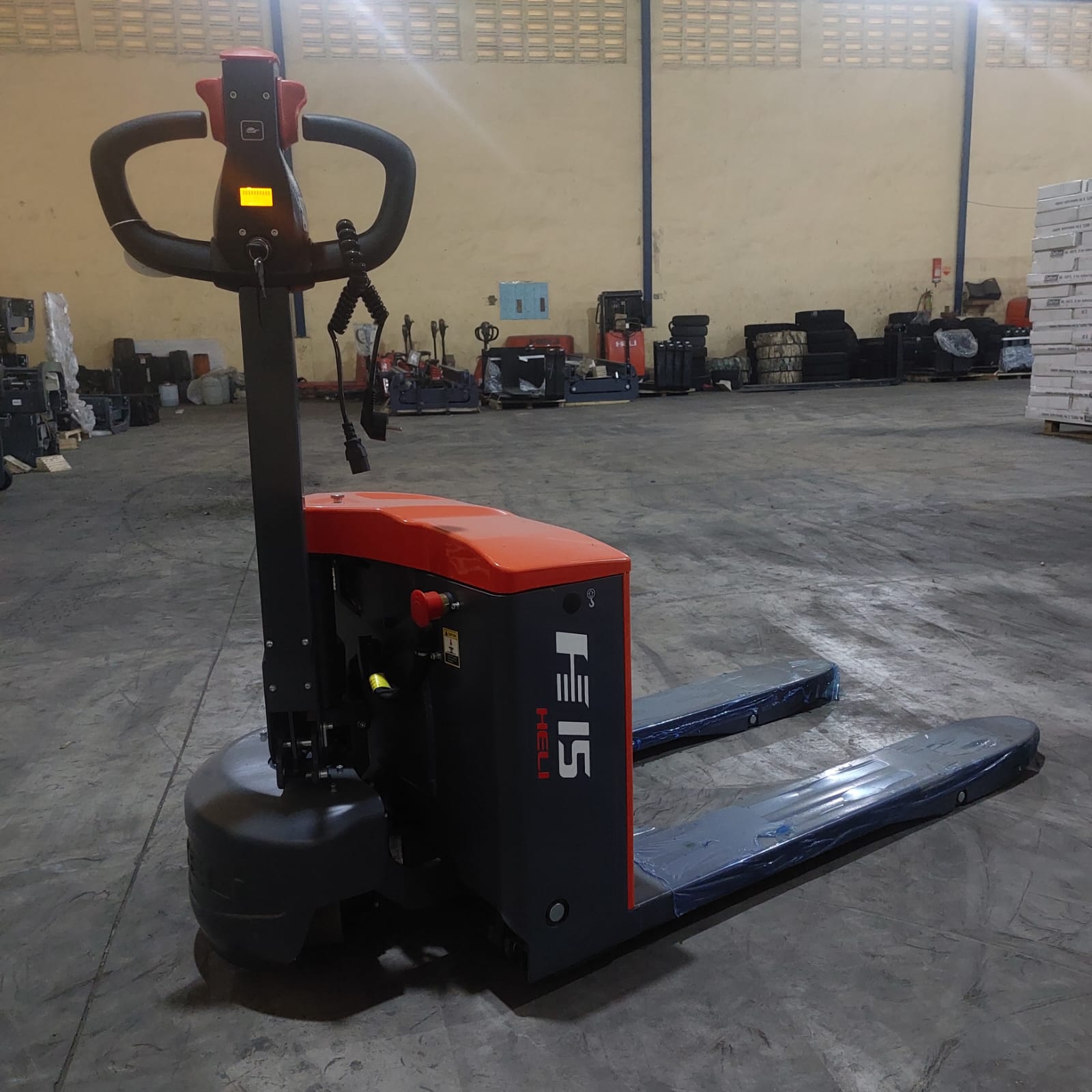 Handpallet Full elektric 1,5 ton - Gambar 2