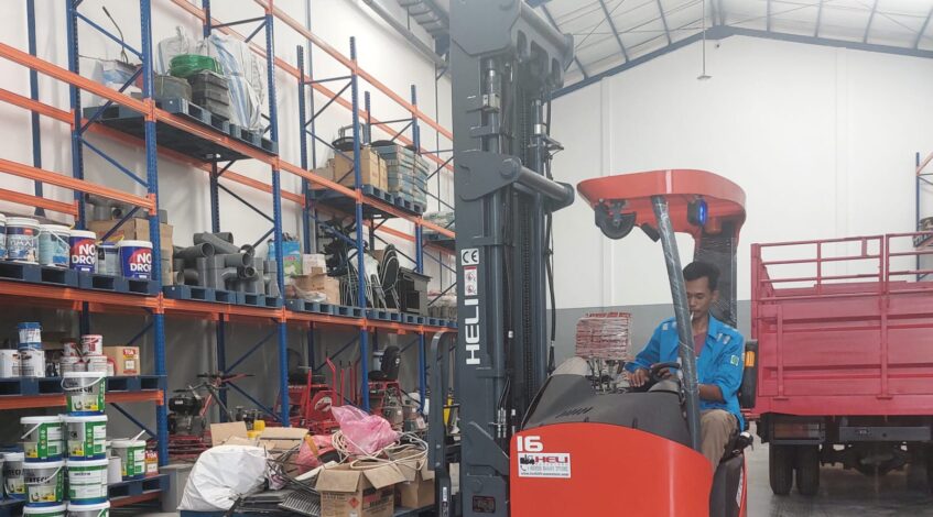 reach truck